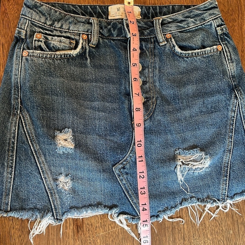 We The Free Breezy Button Fly Denim Jean Raw Hem Distressed Mini Skirt 25 - Picture 13 of 13